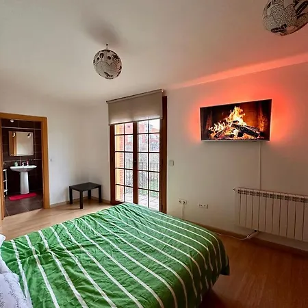 Cama King Size, Jardin Y Barbacoa A 10 Min De Leon