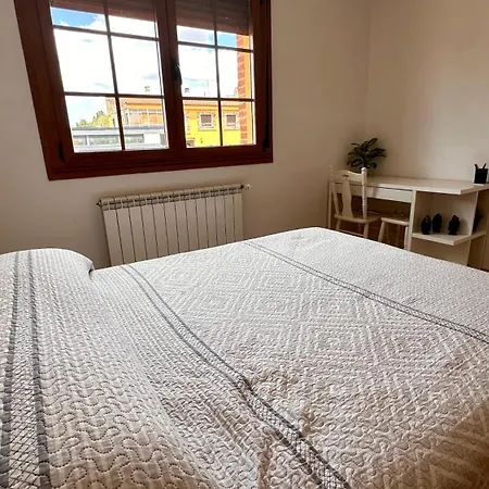 Cama King Size, Jardin Y Barbacoa A 10 Min De Leon